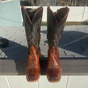 Freebird Two-Tone Western Heeled Boots worn 2 times! 🫶🏻